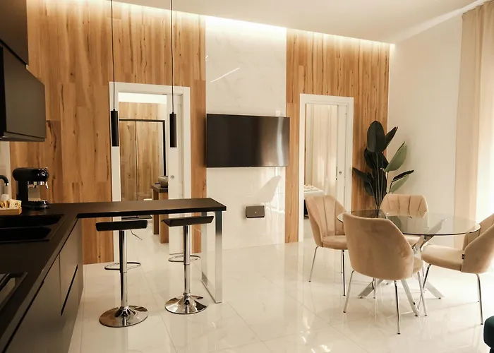 Doryana Luxury * Neapol