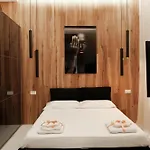 Doryana Luxury * Νάπολη